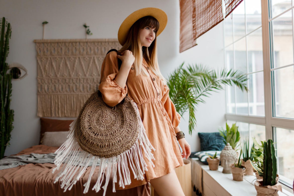 Boho to coś więcej niż styl w modzie. Poznaj jego zasady 