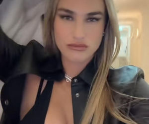 Aryna Sabalenka z głębokim dekoltem