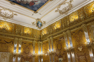 Bursztynowa Komnata w Mamerkach została udoskonalona