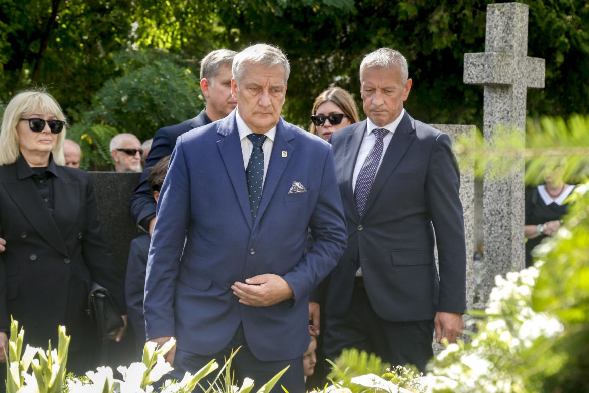 Ostatnie pożegnanie Jerzego Dziewulskiego. Wzruszające sceny na pogrzebie