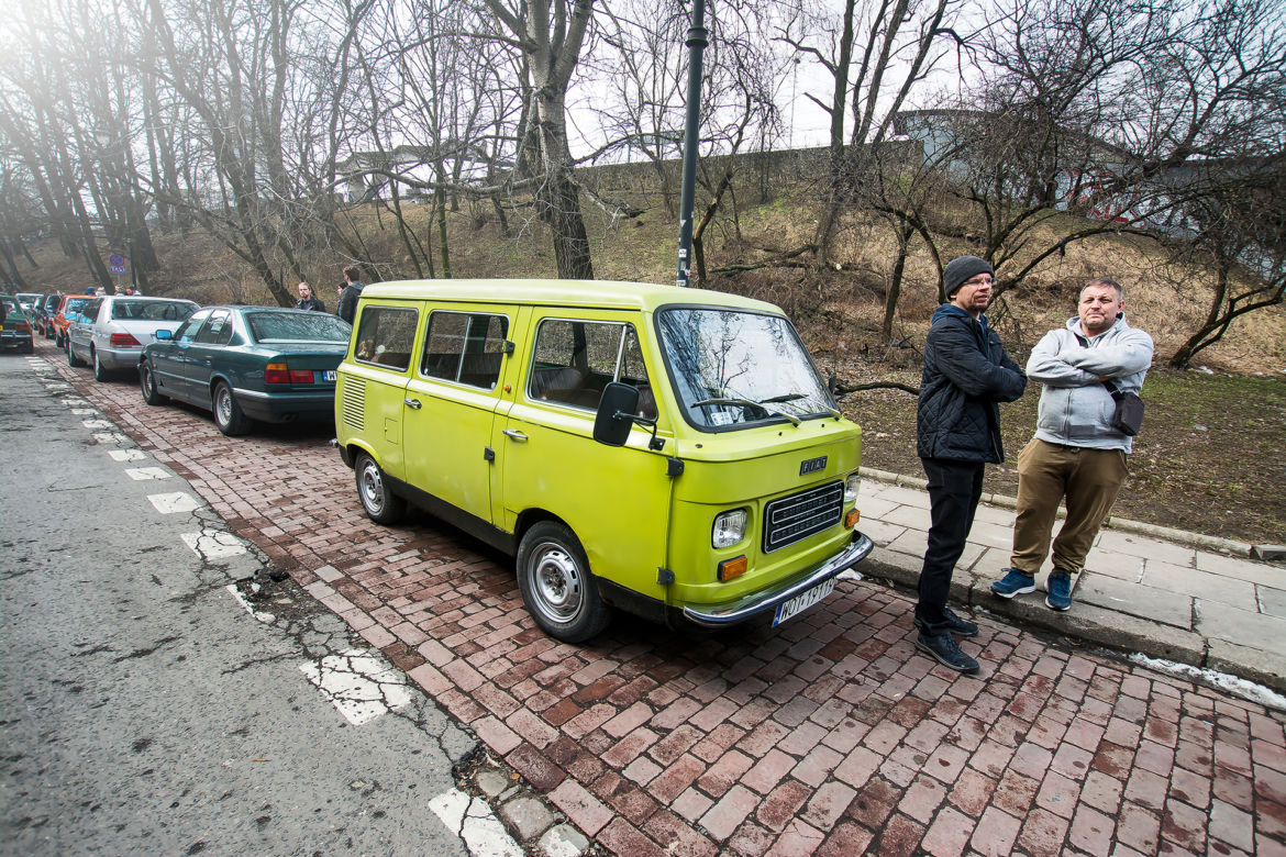 Wietrzenie garaży - wiosenne spotkanie Youngtimer Warsaw