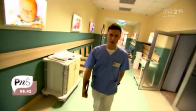 Pytanie na śniadanie. Mateusz Damięcki na planie Na dobre i na złe