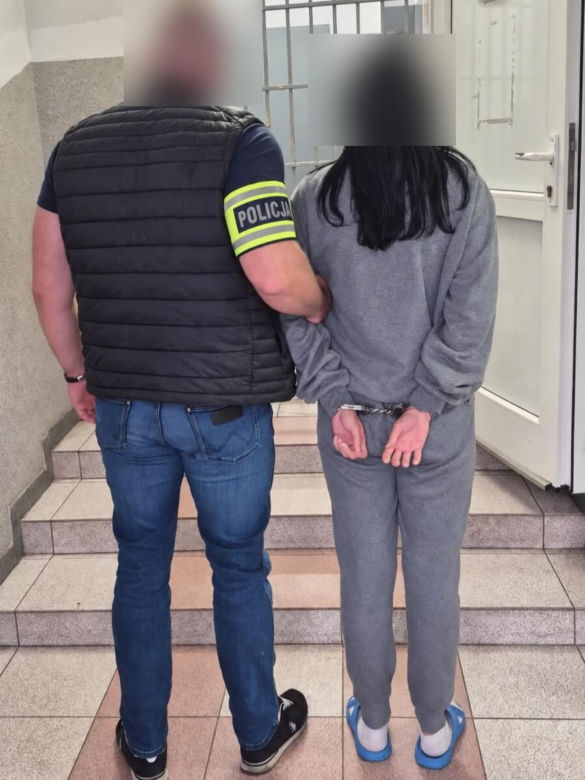 Zwabili 20-latka w pułapkę, obcięli mu włosy i brutalnie zaatakowali. Wśród podejrzanych 15-latka