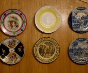 Wiemy, u kogo teraz mieszka Jarosław Kaczyński! W takich warunkach spędza czas. Mamy ZDJĘCIA!