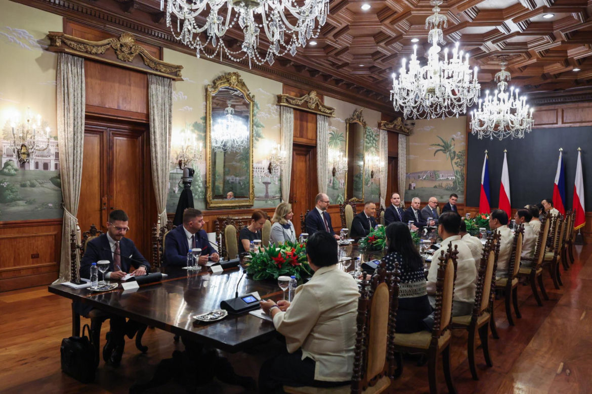 Karol Nawrocki z żoną na historycznych rozmowach na Filipinach