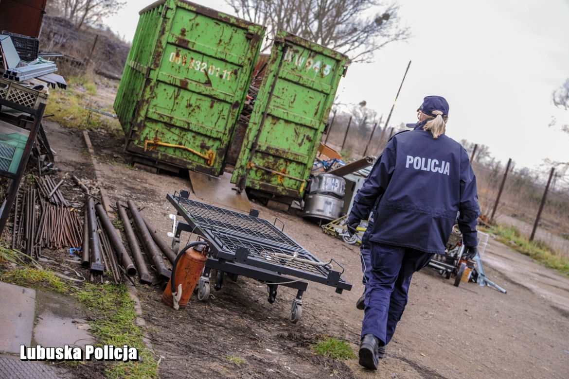 Zobaczcie jak wyglądała akcja policjantów na złomowiskach. 