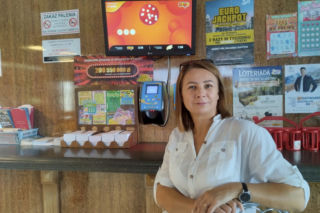 Bytom: Wygrał 5 milionów złotych w Eurojackpot w barze U Kozy. Pani Aleksandra: Oby ich nie roztrwonił