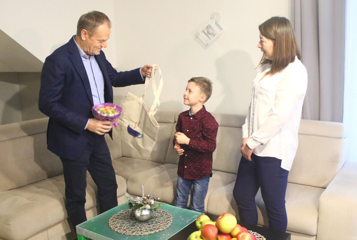 Donald Tusk odwiedził 7-letniego Jasia