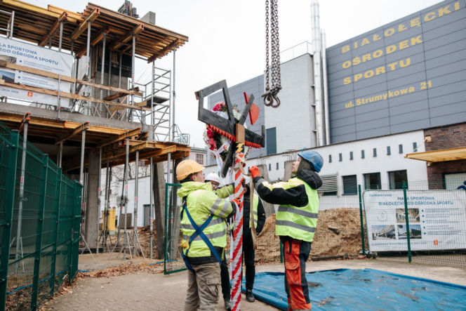 „Wiecha” na budowie Hali Sportowej Białołęckiego Ośrodka Sportu