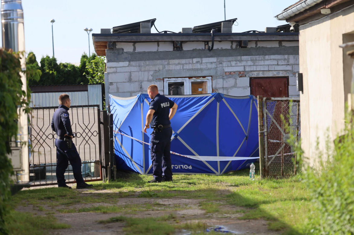 Tragedia w Elblągu. 57-latek zastrzelił żonę, potem odebrał sobie życie
