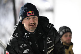 Adam Małysz bez ogródek o największym zagrożeniu dla Tomasiaka. Będą go namawiać na dyskoteki