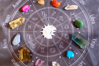 Jakie kamienie przypisuje się znakom Zodiaku?