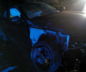 Pilne! Na drodze Starachowice-Lubienia zderzyły się dwa samochody osobowe. Są poszkodowani w tym nastolatka