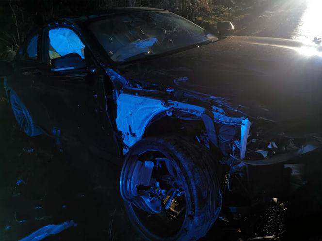 Pilne! Na drodze Starachowice-Lubienia zderzyły się dwa samochody osobowe. Są poszkodowani w tym nastolatka