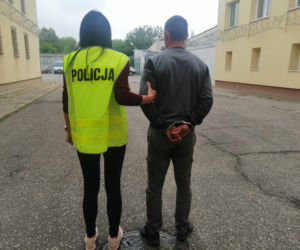 Łódzkie. Tytoniowy, nielegalny biznes rozbity. Policja przechwyciła 25 tysięcy papierosów!  