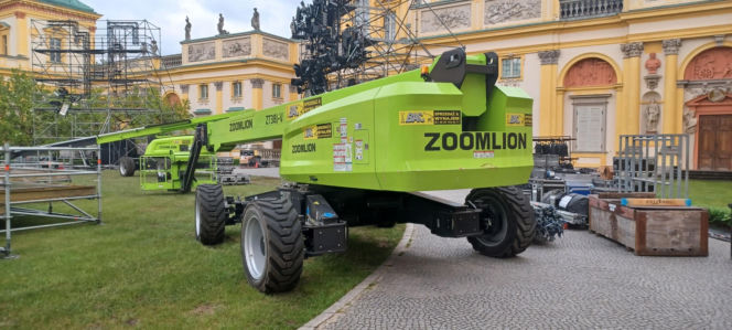 Gigantyczna impreza w Wilanowie. Konserwator zabytków przyznaje: to nie jest plan, na który wydał zgodę!