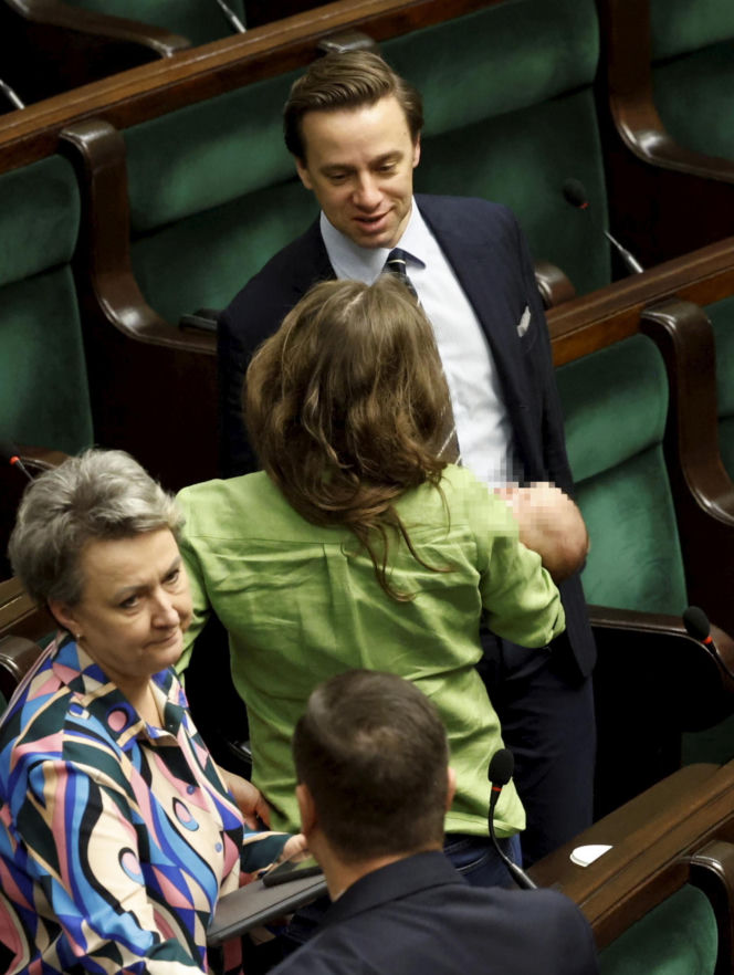 Bosakowie przyszli do Sejmu ze Stefankiem