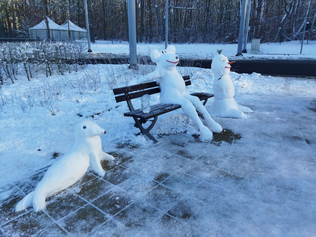 Lodowe rzeźby na "Głębokim"