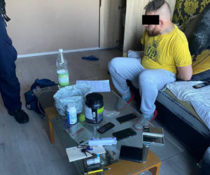 Wpadł z narkotykami przez pożar mieszkania