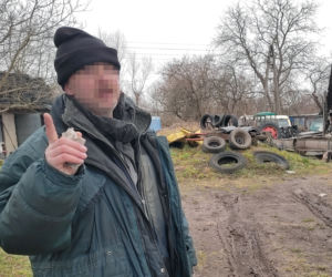 Syn przetrzymywał zwłoki matki by pobierać jej emeryturę? Śledczy badają sprawę.
