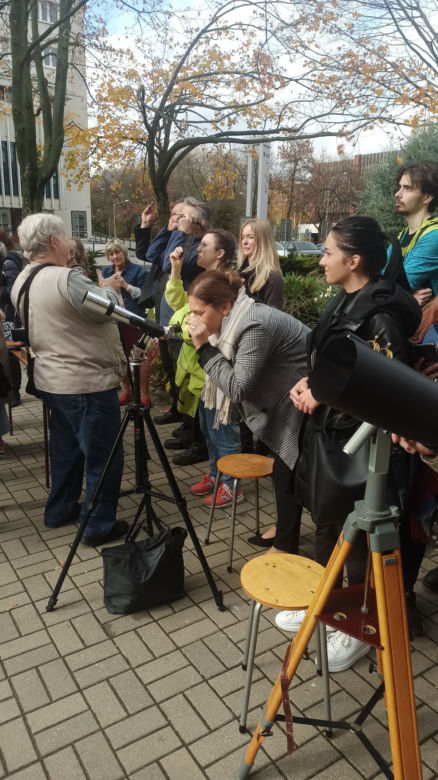 Obserwowanie zaćmienia słońca w Lublinie