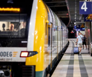 Niemcy/ Prezes Deutsche Bahn: ruch kolejowy stopniowo wraca do normy (opis) Awaria systemu łączności radiowej GSM-R wymusiła zatrzymanie wszystkich pociągów w całym kraju na czas ok. dwóch godzin