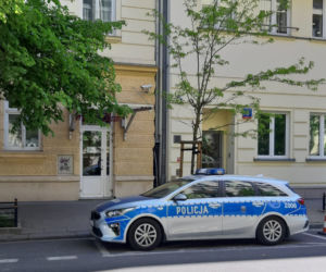Zwłoki mężczyzny pod klubem nocnym na ul. Pankiewicza 4 w Warszawie.