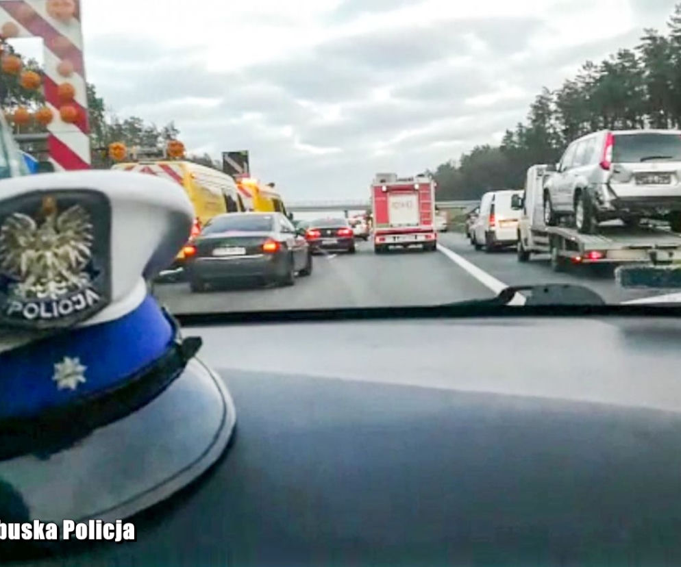 W święta pamiętaj o korytarzu życia! Zobacz dobry przykład z autostrady A2