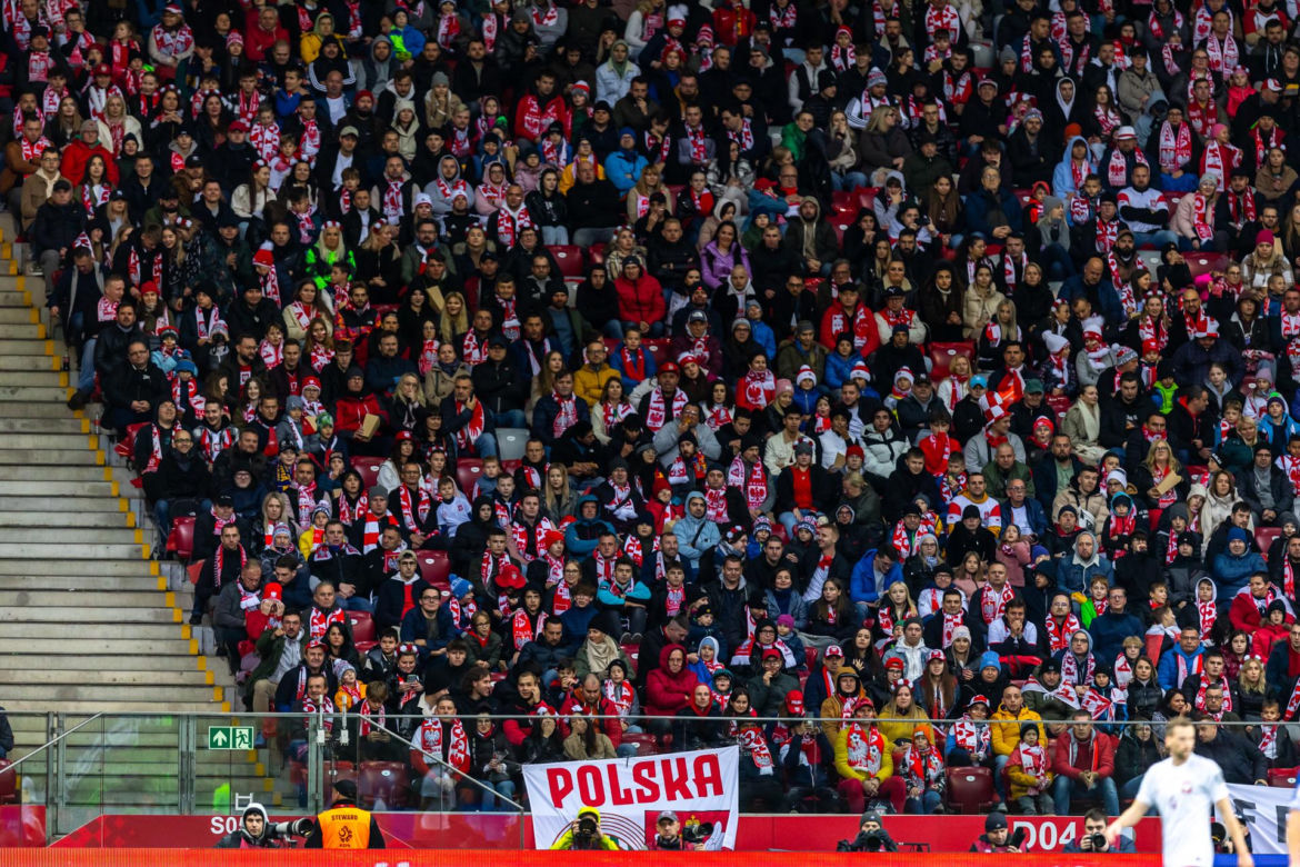Kibice na meczu Polska -Mołdawia