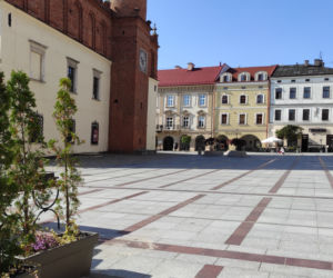 Znikają parasolki z tarnowskiego rynku