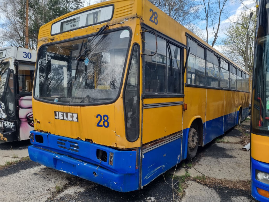 To już historia! Stare autobusy ze Starachowic na sprzedaż