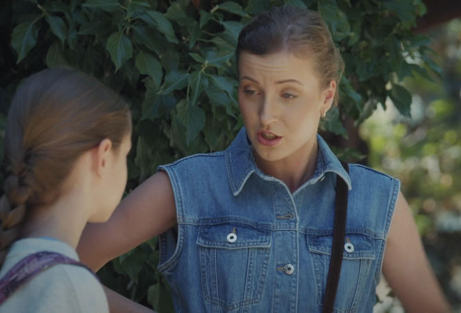 M jak miłość, odcinek 1894. Natalka (Dominika Suchecka), Hania (Wiktoria Basik)