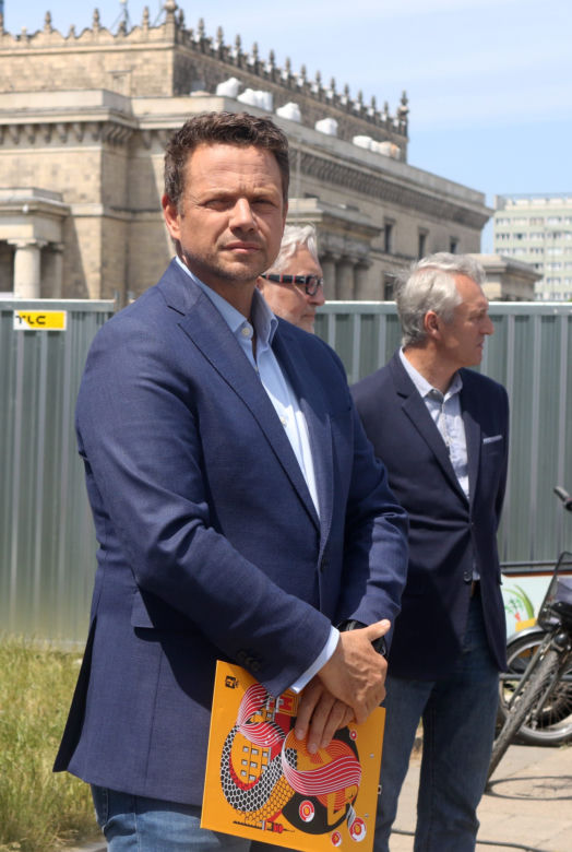 Plac Centralny w Warszawie. Rozpoczęła się budowa