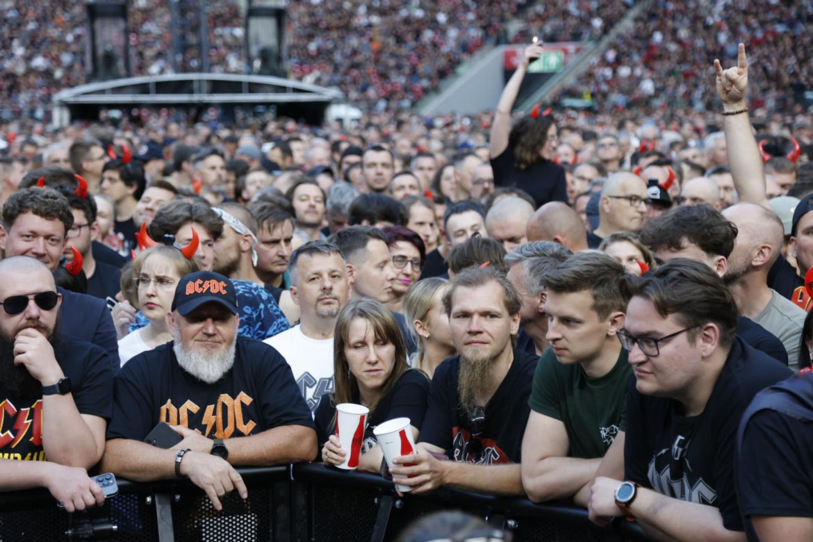 Koncert AC/DC w Warszawie (4.07.2025) - część druga. Organizatorem koncertu jest Live Nation