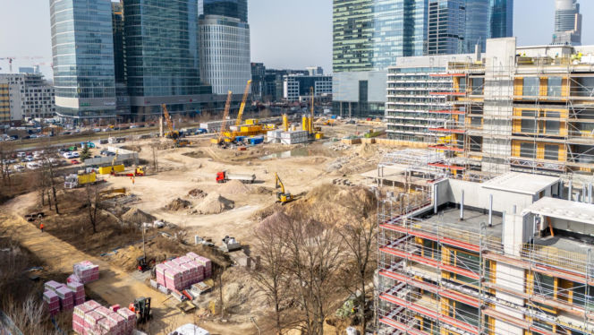 Budowa wieżowca AFI Tower w kompleksie Towarowa22