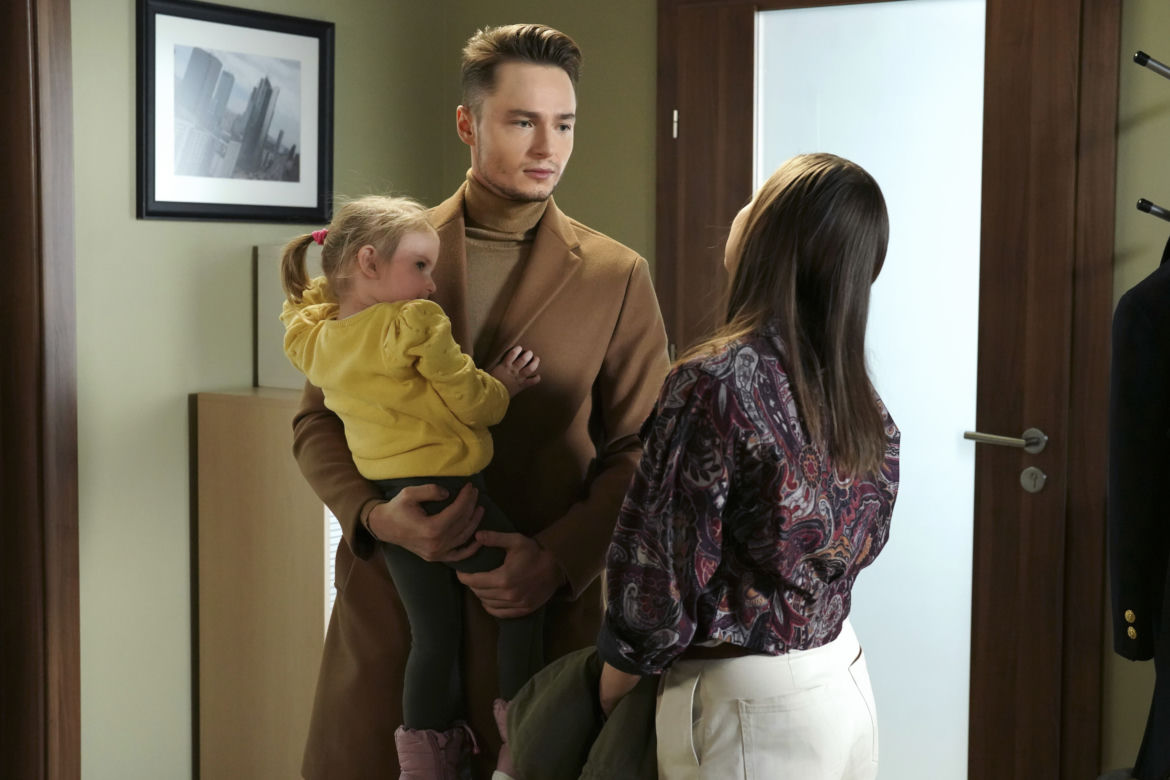 Barwy szczęścia, odc. 2643: Józek (Patryk Pniewski), Gabrysia (Marta Juras), Julcia (Julia Staniszewska)