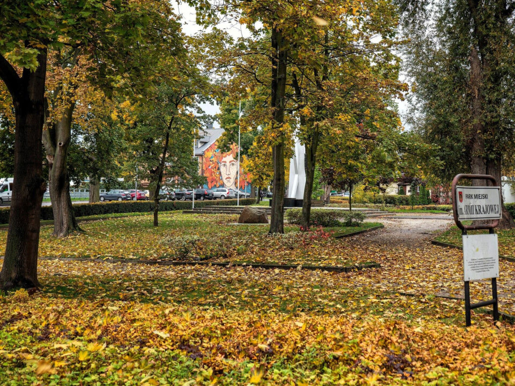 To jedno z najpiękniejszych miast w woj. łódzkim. Kiedyś było kurortem dla mieszkańców Łodzi