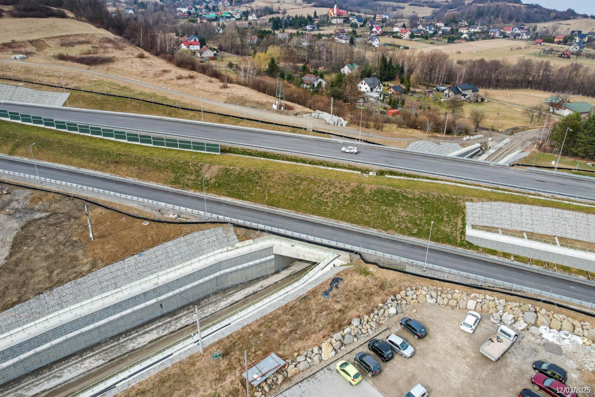 Budowa S1 obejścia Węgierskiej Górki. To jedna z najdroższych i najbardziej malowniczych tras w Polsce