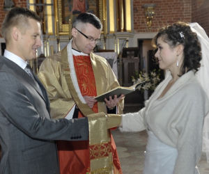 M jak miłość odc. 725. Ślub Kingi (Katarzyna Cichopek) i Piotrka (Marcin Mroczek)