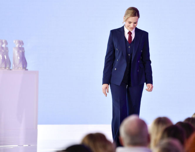 Marta Nawrocka w garniturach