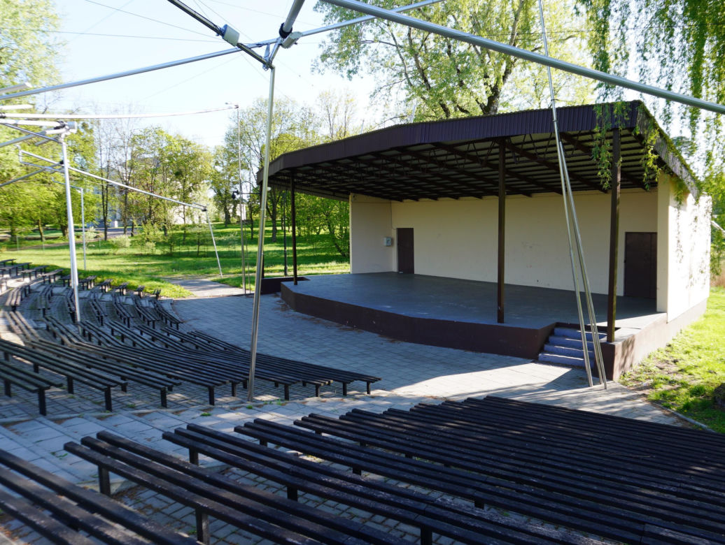 Park miejski w Opolu Lubelskim