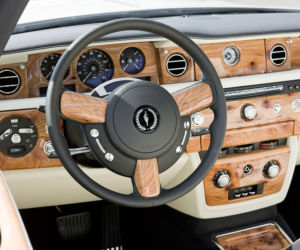 Rolls-Royce Phantom Series II Drophead Coupe