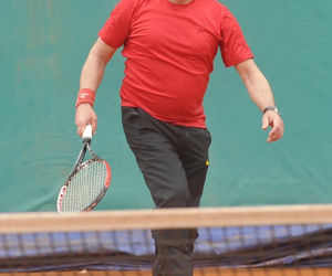 Karol Strasburger ćwiczy