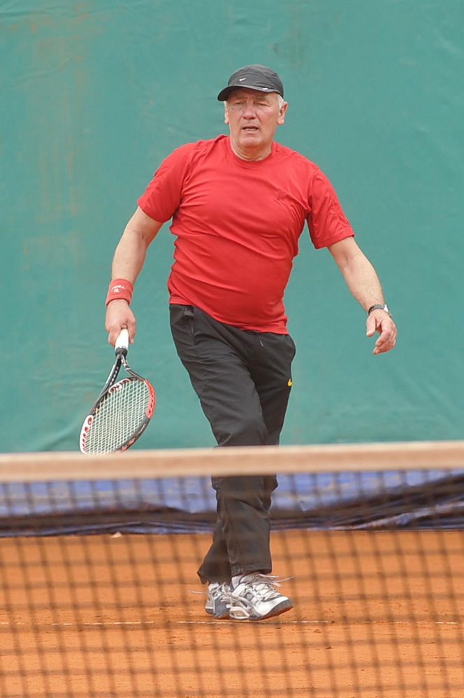 Karol Strasburger ćwiczy