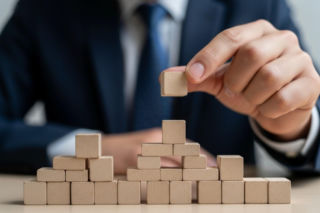 Sondaż dla „Wprost”: Polacy surowo oceniają rząd Donalda Tuska. Zaskakujące „średnio”