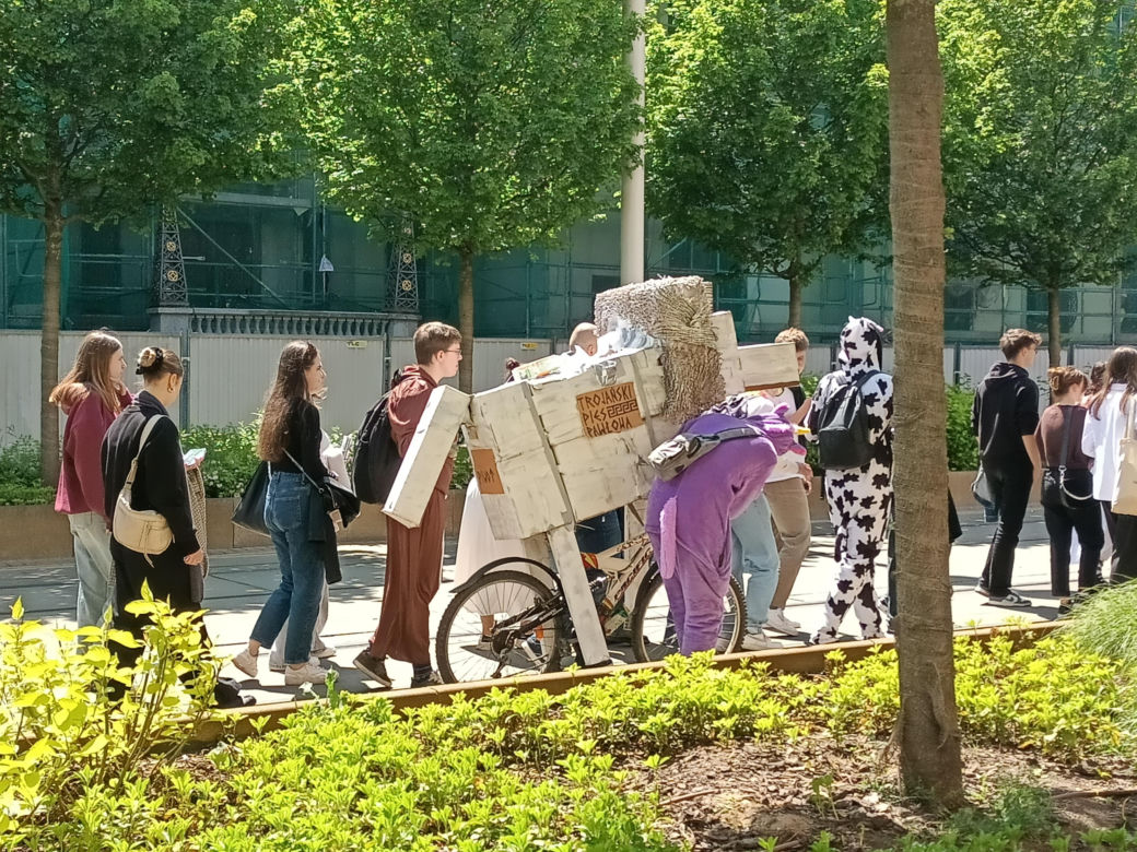 Korowód studencki rozpoczyna Juwenalia Śląskie 2025 w Katowicach