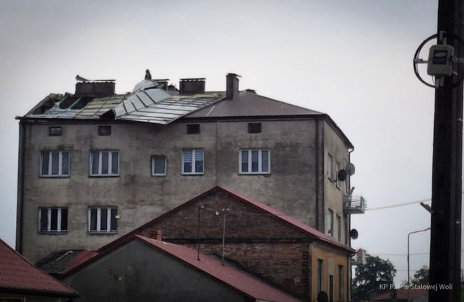 Nawałnica na Podkarpaciu zrywała dachy! Ewakuacja mieszkańców i pilny apel