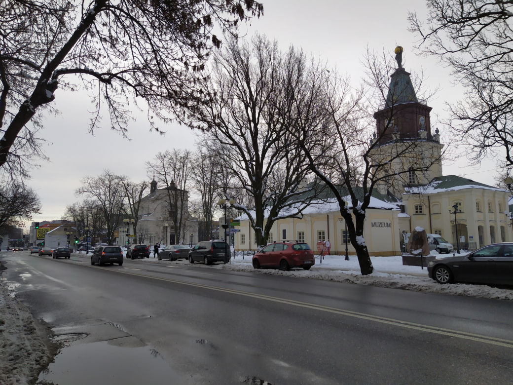 Jak wyglądała ulica Piłsudskiego w Siedlcach i okolica dawnej bramy-dzwonnicy pod koniec stycznia 2021?