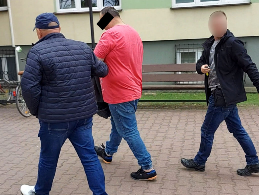 Gang spod Warszawy okradał banki