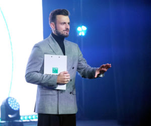 Stencel miał starcie z internautką. Ta go niespodziewanie... przeprosiła